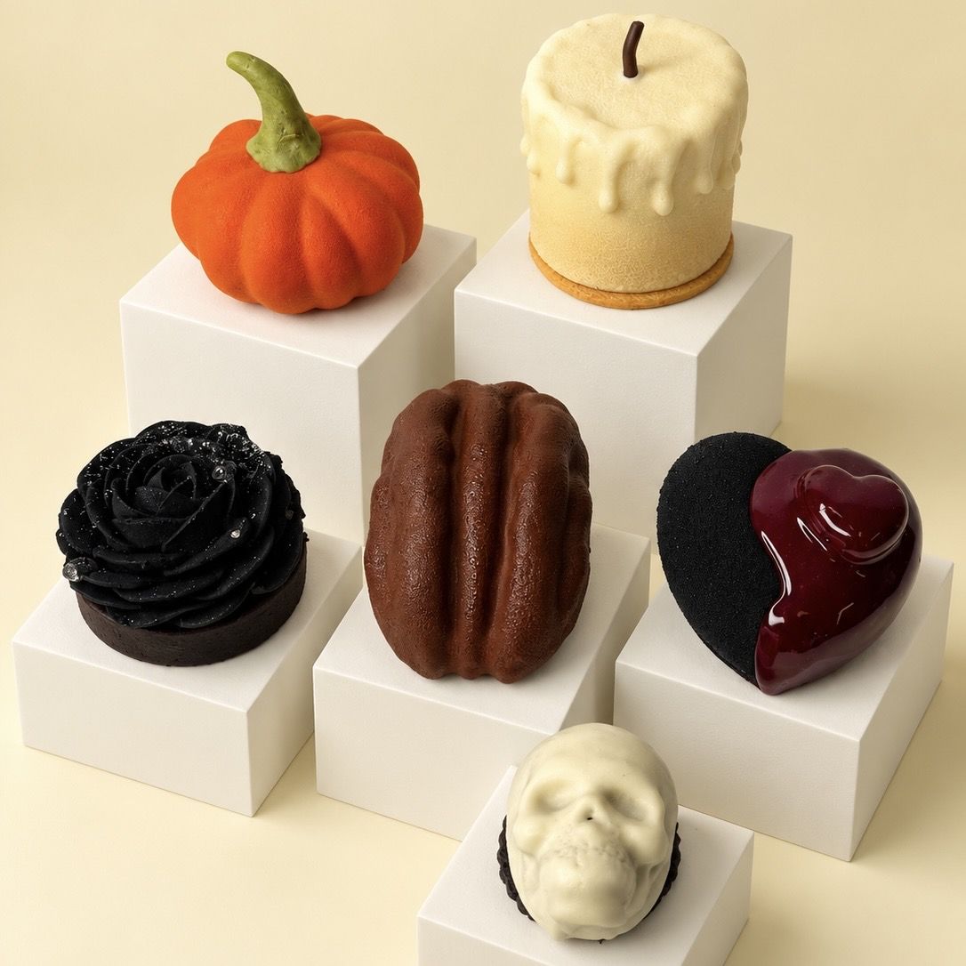 The whole Halloween box